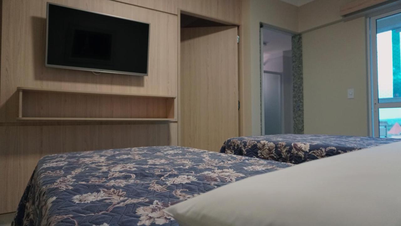 Piazza Com Acesso Ao Clube Diroma Aparthotel Caldas Novas Buitenkant foto